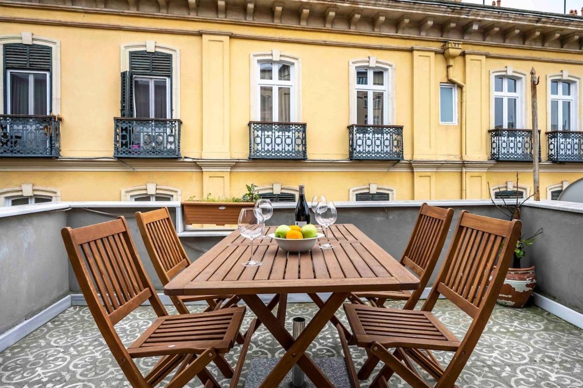 Terrace Home With Tower View Istanboel Buitenkant foto